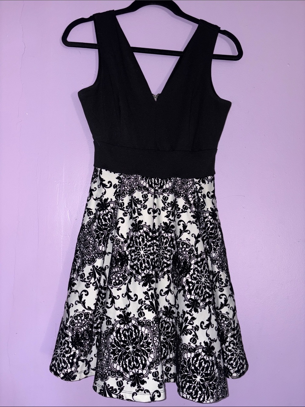 Haute Monde Black and White V‑Neck Fit-and-Flare Midi Dress